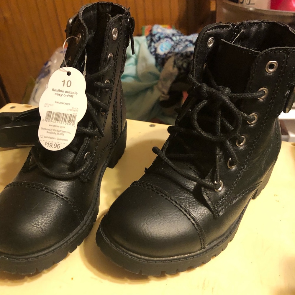 Girls Boots